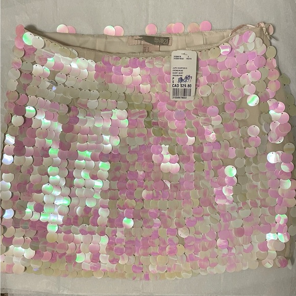 Sequin Mini Skirt with Zipper fully lined, New with Tag. Small - Picture 8 of 10